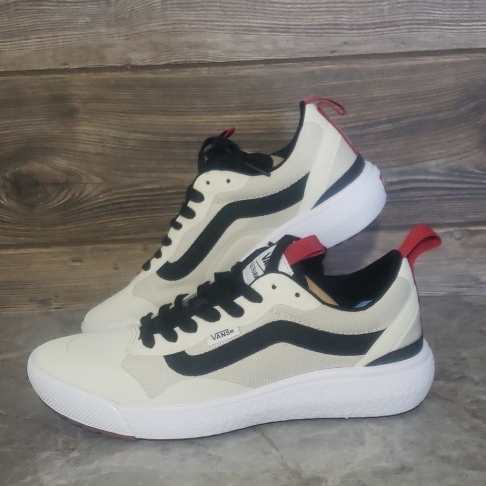 New Vans Ultrarange Exo White Black Outdoor Running Sneakers
